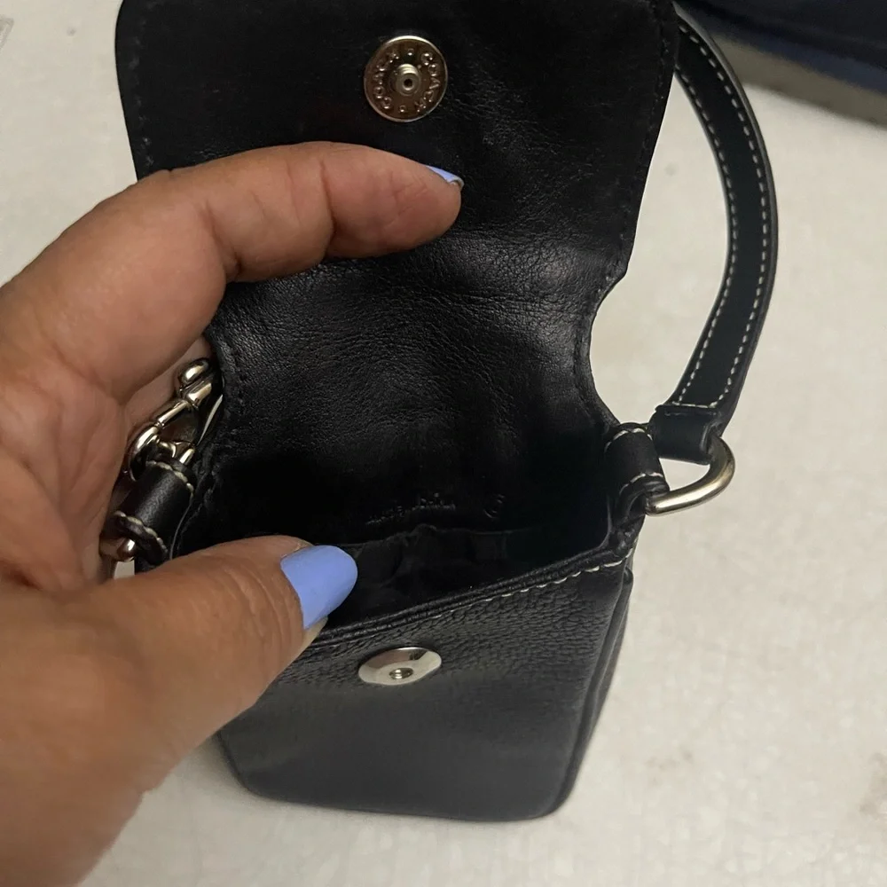 Coach Black Pebbled Leather Phone Case Crossbody - Picture 5 of 9